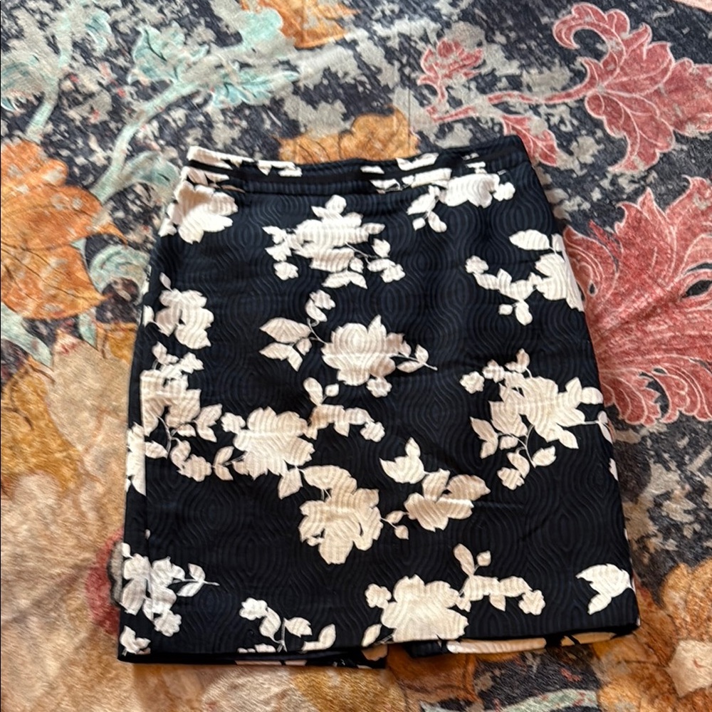 Talbots Cream and White Mini Pencil Skirt